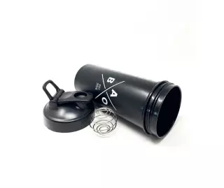 Bull's All Out Shaker sekoituspallolla, 1 l